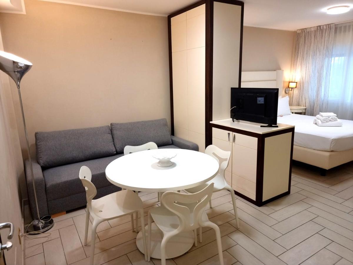 Nero D'Avorio Apartments 리미니 외부 사진